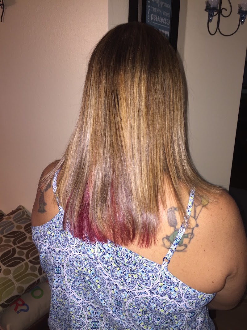 Head to Toe Salon, spa in Zephyrhills, FL, photo 2 of 6